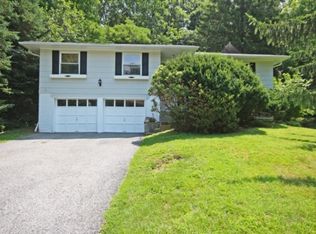 7 White Birch Dr, Ossining, NY 10562