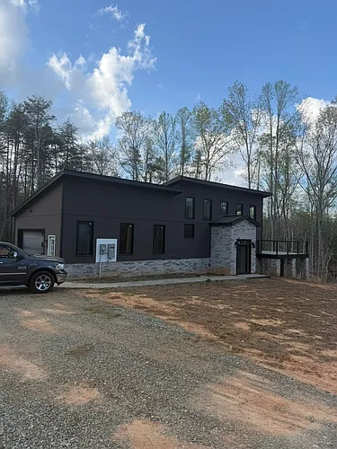 623 Richardson Rd Photo 1