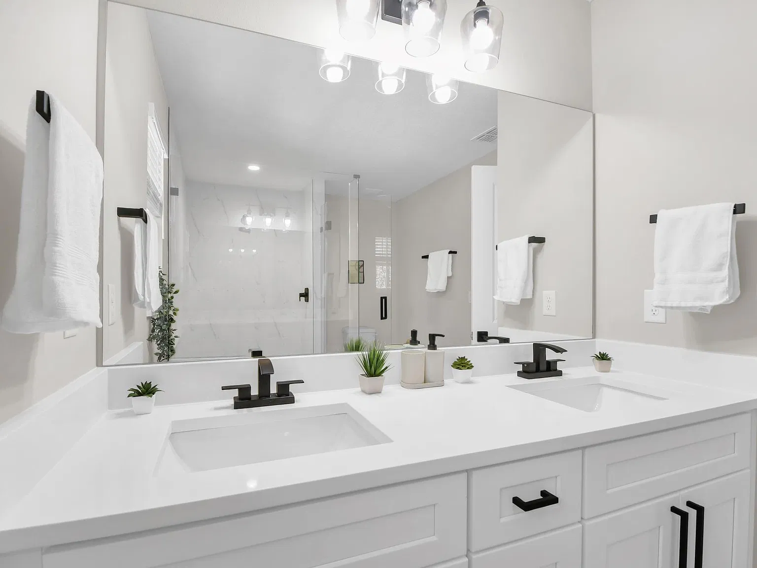 3 bed, 2.5 bath, 1800 sqft, $3,300 — Photo 4