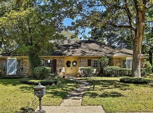 15802 Hollytree Dr, Houston, TX 77068