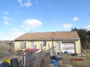 6824 Epworth Rd, Garden Prairie, IL 61038