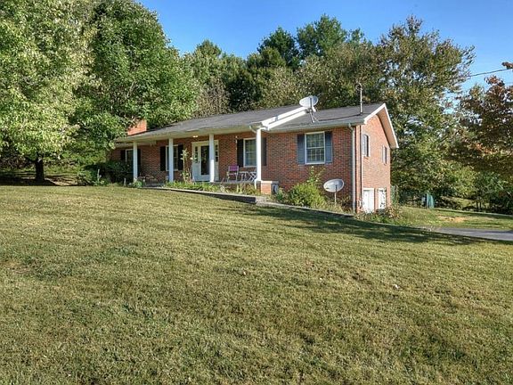 5th image of 293 Overhill Dr