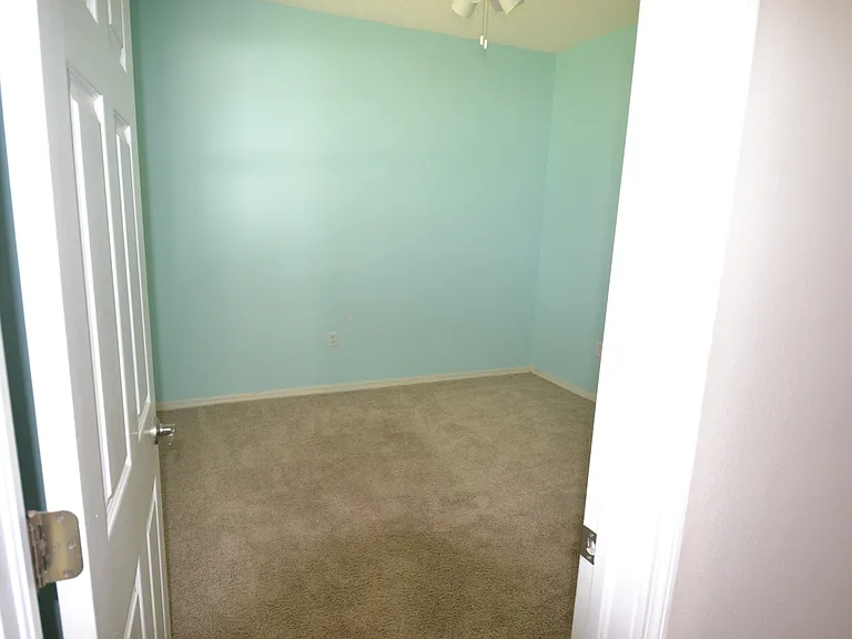 4801 Augusta Ave — Photo 9