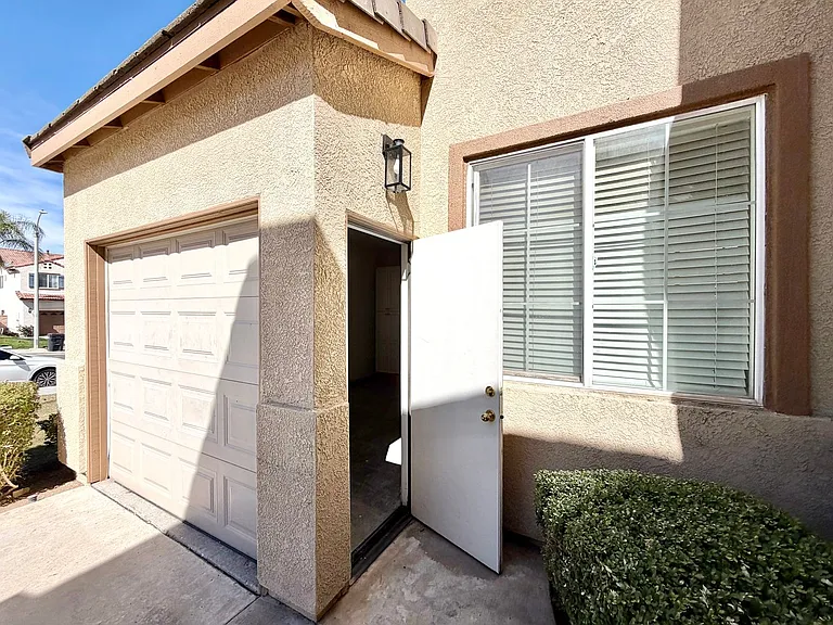 31409 Orchard Ln — Photo 48