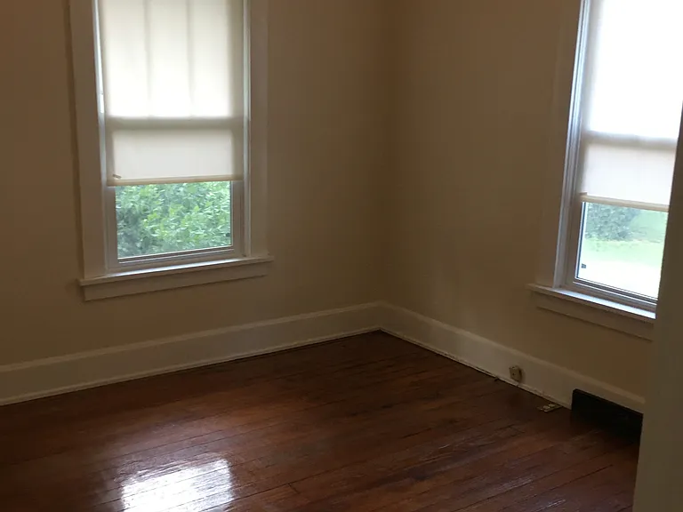 9536 Main St — Photo 9
