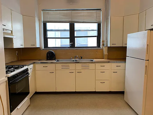 Rented by Rentiko Inc | media 6