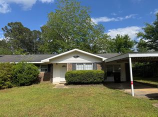114 Fairview Ln, Daleville, AL 36322