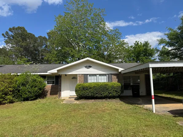 114 Fairview Ln, Daleville, AL 36322