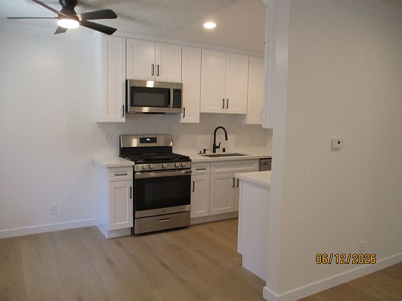 3rd image of 3227 Altura Ave APT 3