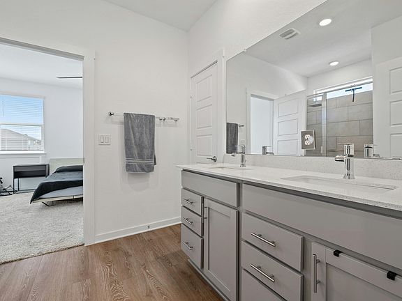 5th image of 13817 Zuhause Dr