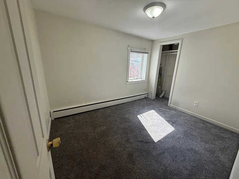123 4th Ave — Photo 9