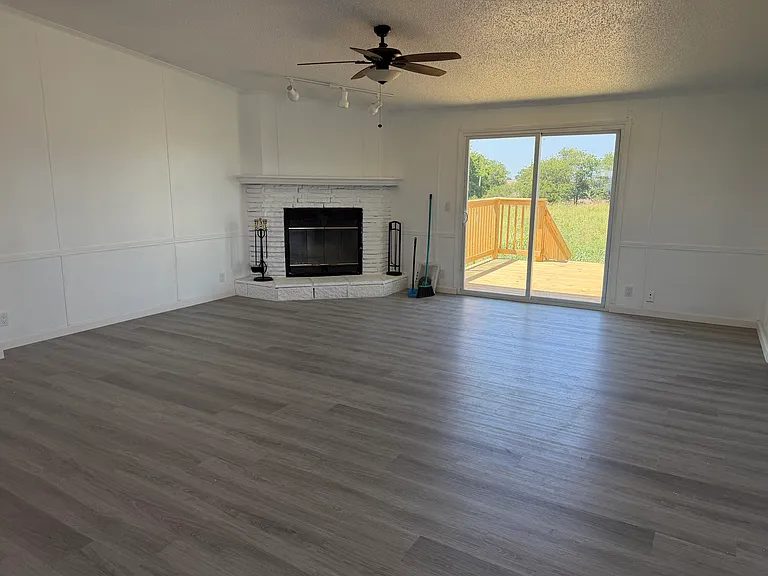 3957 FM 2331 — Photo 12