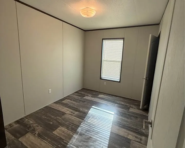 3000 S 9th Ave #103 — Photo 8