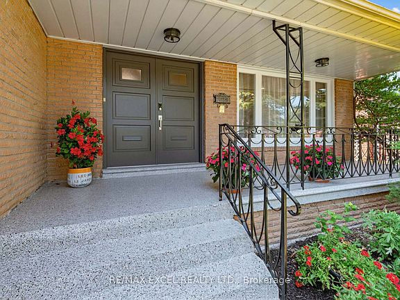 2nd image of 28 Robinter Dr