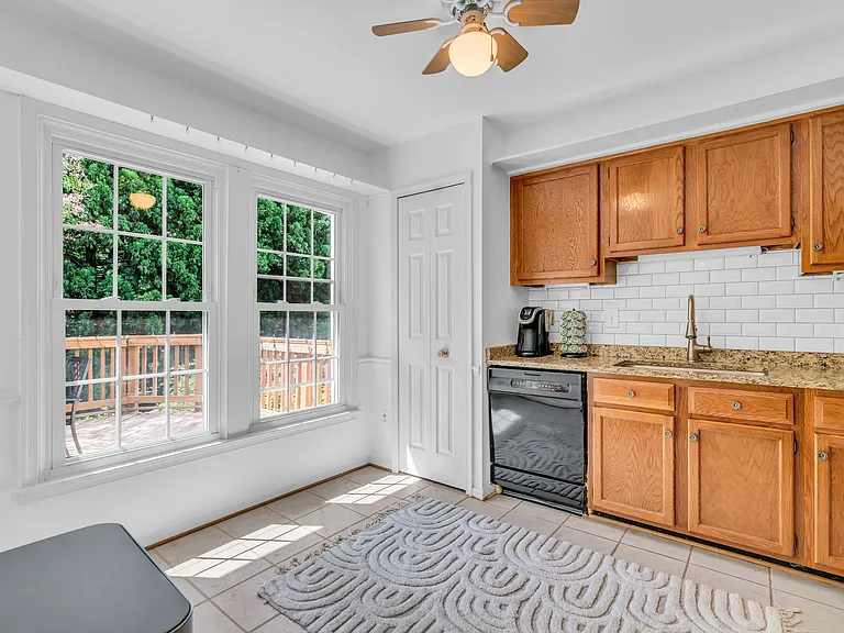 3874 Mohr Oak Ct — Photo 16