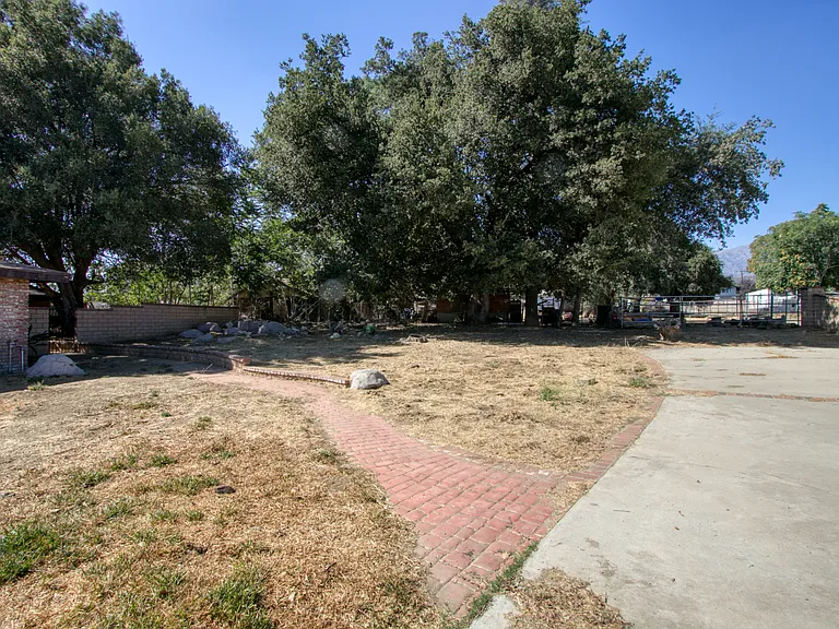 10315 Acacia Ln #2 — Photo 20