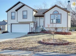 22710 Madison St, Spring Hill, KS 66083