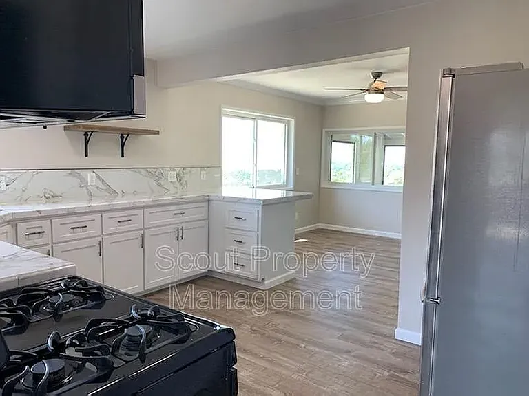 1285 Alta Vista Dr #2 — Photo 18