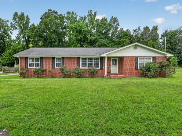 196 Summer Rd, Tunnel Hill, GA 30755