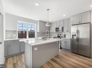 1116 S 7th St #3, Philadelphia, PA