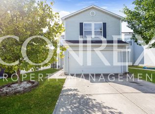 689 Fern St, Greenfield, IN 46140