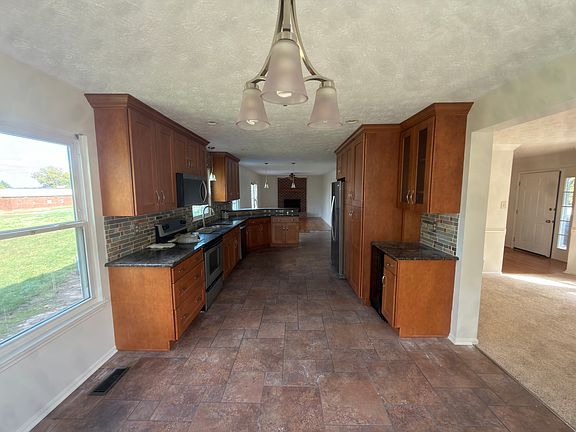 2nd image of 6673 Slacks Rd