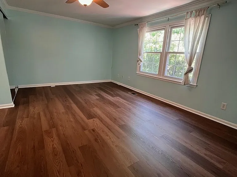 5633 Independence Cir — Photo 16