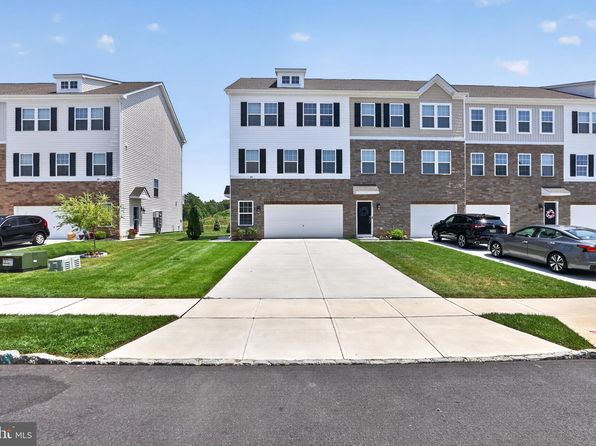 491 N Palace Dr