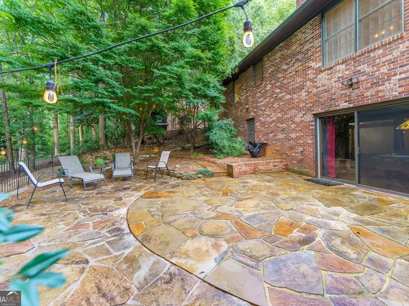 759 Riverhill Dr, Athens, GA 30606