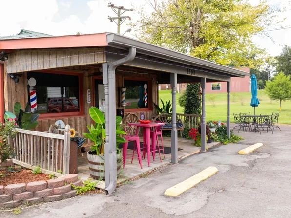 1308 Neelys Bend Rd, Madison, TN 37115