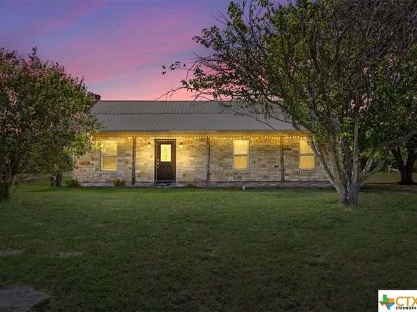 501 S Dudley St, Little River Academy, TX 76554
