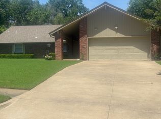 5715 E 62nd Pl, Tulsa, OK 74136