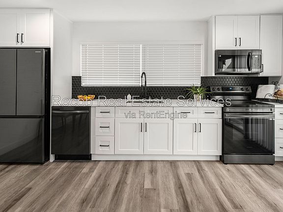 3rd image of 4988 Genesee Ave #4980