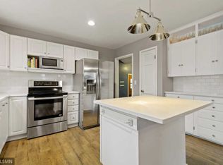 116 Spruce St, Chaska, MN 55318