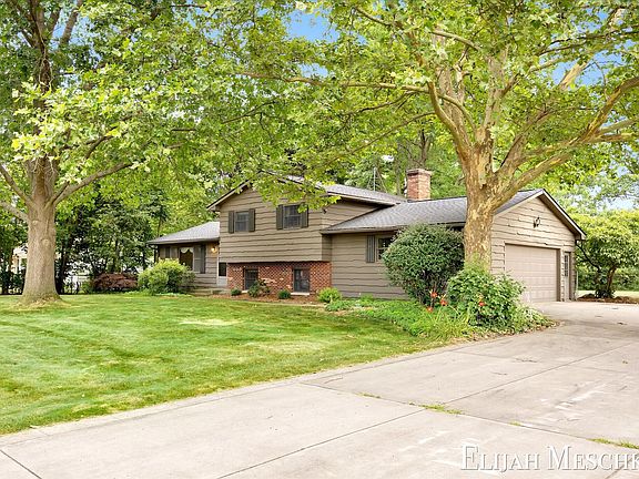 3rd image of 6510 Twilight Ave
