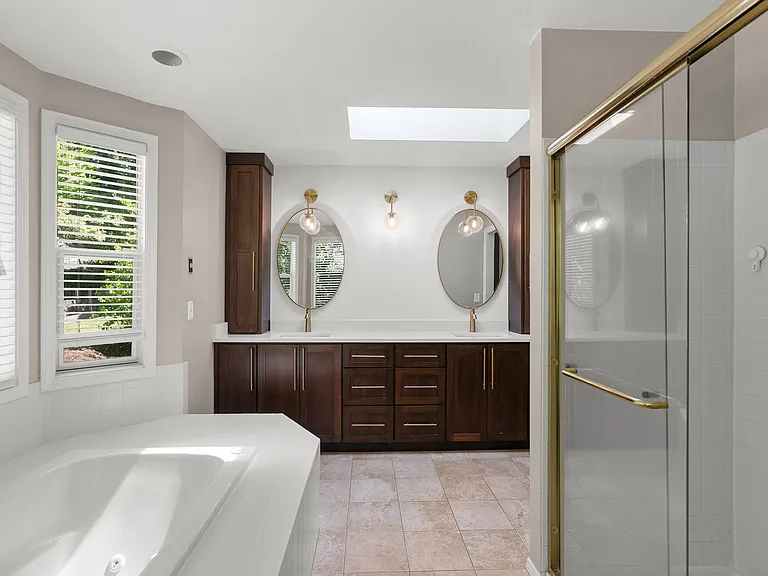 18052 Hobbit Ct — Photo 18