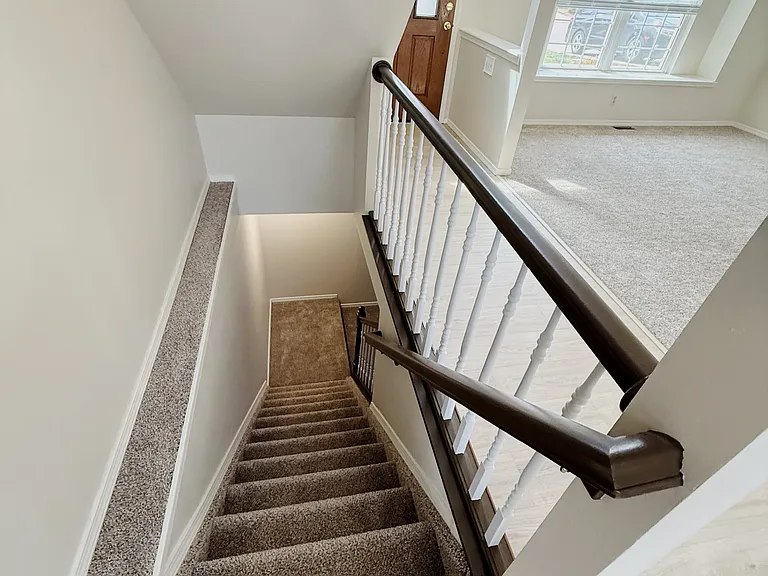 8061 Scarborough Dr — Photo 39