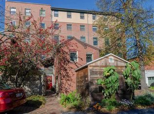 150 Spring St #4, Portland, ME 04102