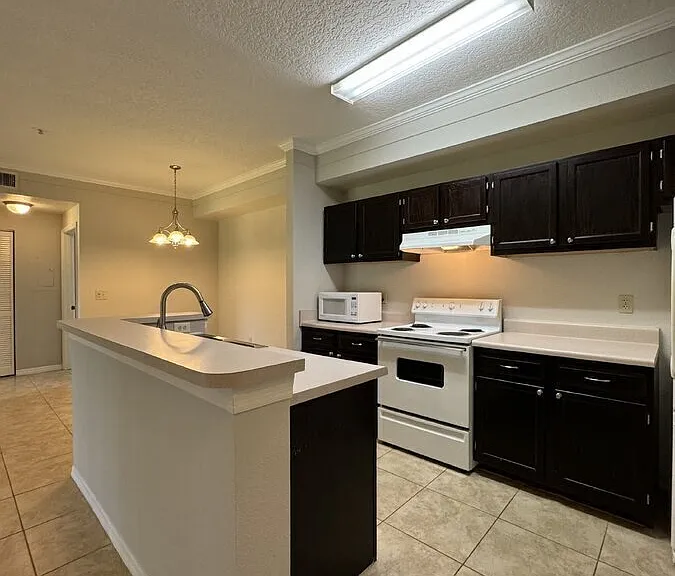 11530 Villa Grand #1121 — Photo 15
