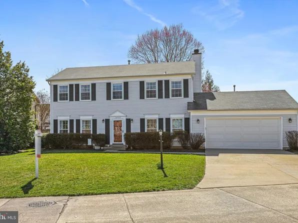 14527 William Carr Ln, Centreville, VA 20120