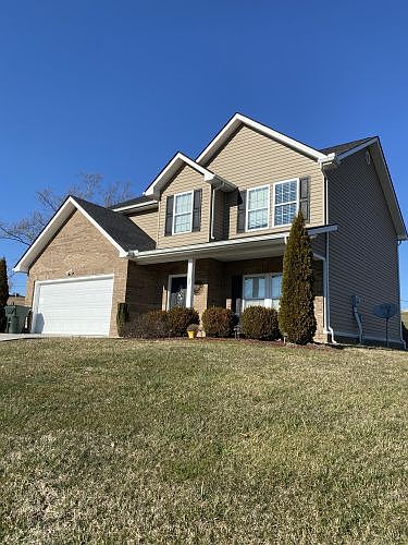 1st image of 87 Amesbury Ct