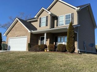 87 Amesbury Ct, Johnson City, TN 37615