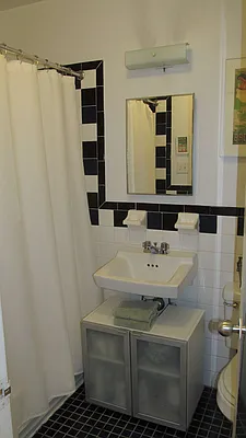 Rented by Realty on the Greene | media 10