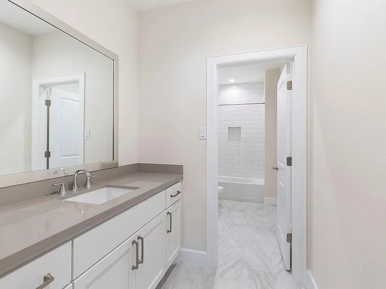 106 Magnolia Green St — Photo 33