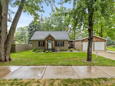 181 E Ash St, Cedar Springs, MI, 49319