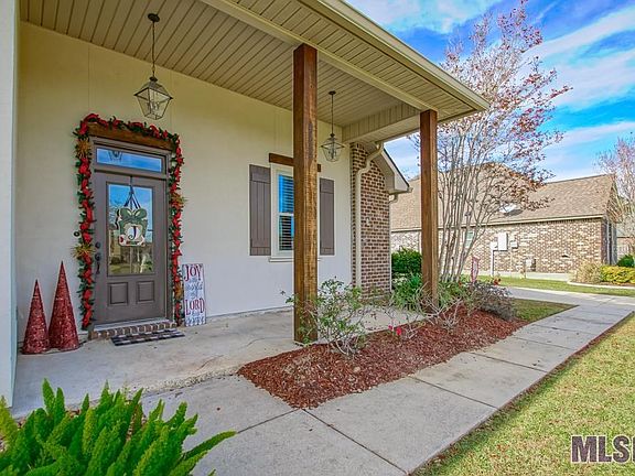 3rd image of 27777 Lakeview Dr