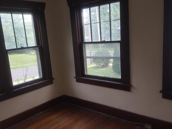 3rd image of 1514 Rosemary Ln APT 101