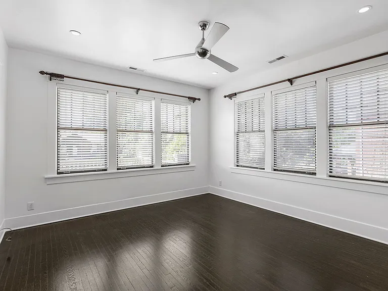 943 Russell St #D — Photo 5