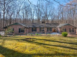 5050 E Heritage Woods Rd, Bloomington, IN 47401