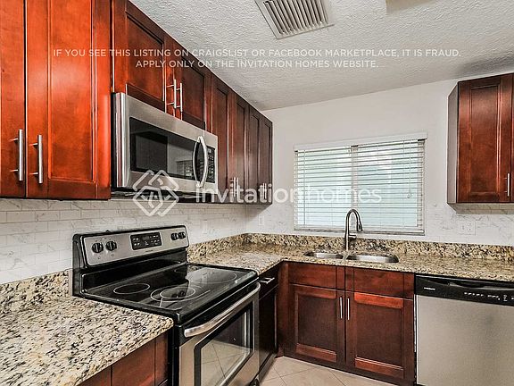 5th image of 11830 Brenford Crest Dr